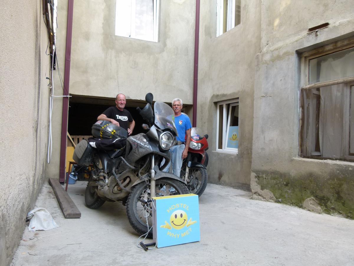 Why Me Eco-Friendly Hostel Tbilisi Luaran gambar